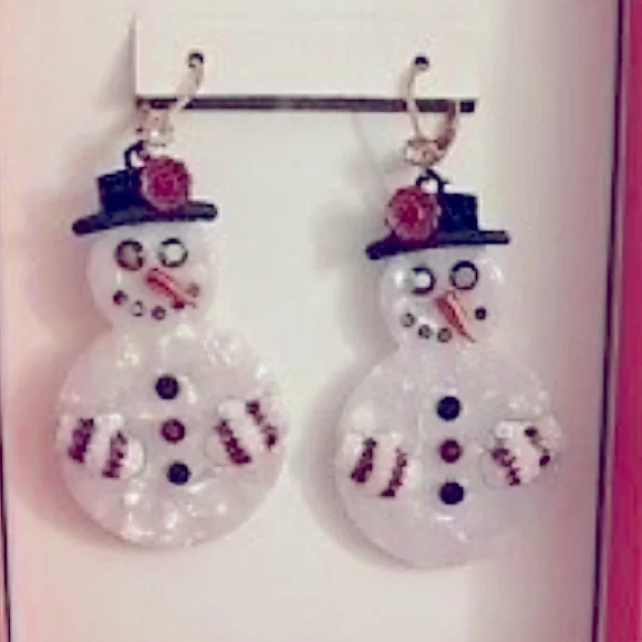 New BETSEY JOHNSON Snowman Drop Earrings - Picture 6 of 9